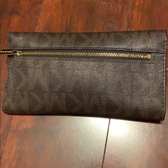 Michel Kors Logo wallet - Picture 2 of 4